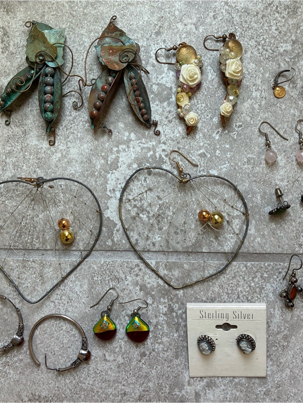 Jewelry Lot of Vintage Assorted Earrings.